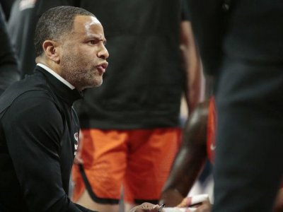 凯尔特人与快船互换主教练(达蒙-斯塔德迈尔出任凯尔特人助理教练)