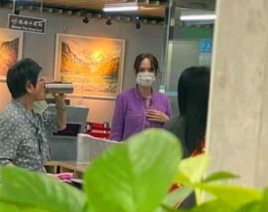 张东健将为玄彬孙艺珍婚礼祝词(3月最后一天好热闹)