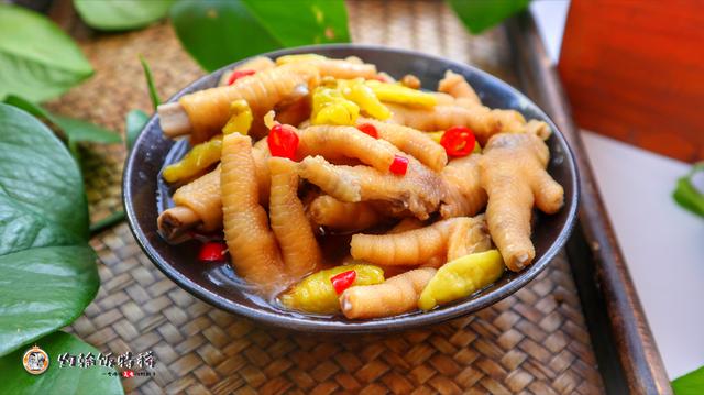 泡椒鸡爪怎么做法才好吃（泡椒鸡爪一道让人）(22)