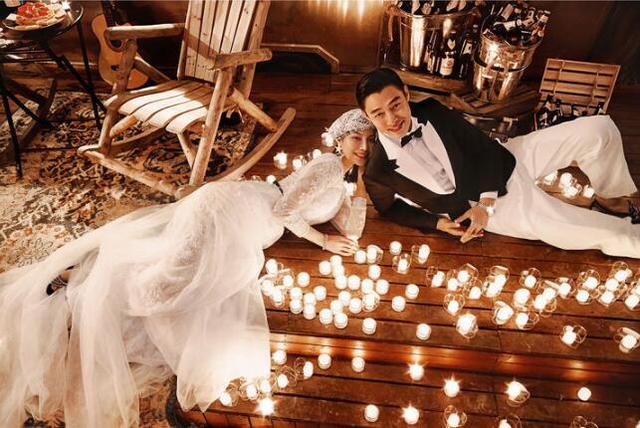 拍了16年婚纱照今天分享24种风格（8种超火爆婚纱照风格）(25)
