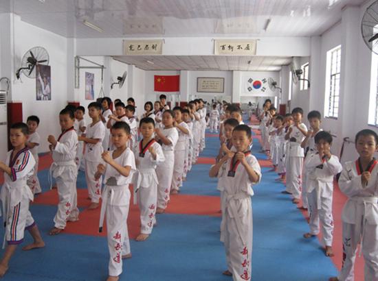 跆拳道对孩子学习有什么好处（孩子学习跆拳道的九大好处）(3)