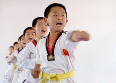 ​跆拳道对孩子学习有什么好处（孩子学习跆拳道的九大好处）