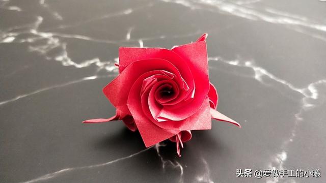 玫瑰花折纸教程来了你们喜欢吗（唯美玫瑰花图解）(28)