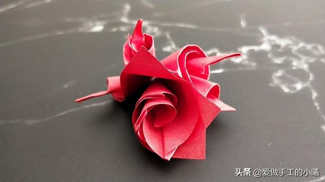 玫瑰花折纸教程来了你们喜欢吗（唯美玫瑰花图解）(26)