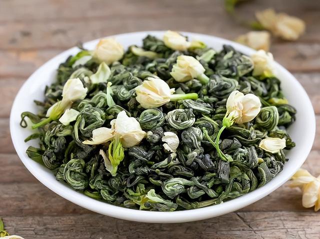 泡制菊花茶的正确方法（爱喝菊花茶的手把手教你4种）(5)