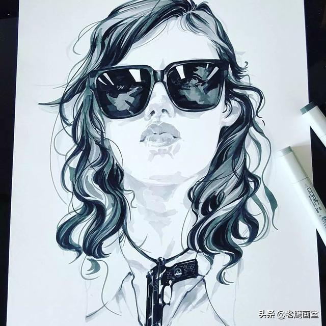 人物速写作品集适合临摹的速写图（靠速写就能时尚）(20)