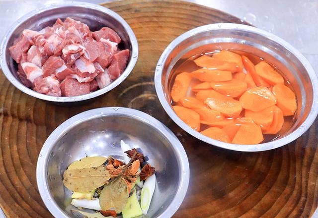 羊肉炖豆腐的家常做法是什么，羊肉各种绝配做法大全