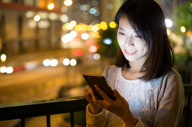 女生慢慢接受你的表现 她在等你的告白（女生等你主动的表现）