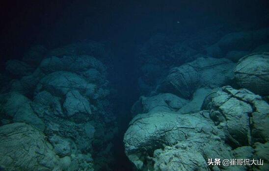 马里亚纳海沟恐怖在哪(马里亚纳海沟有多深多少米)