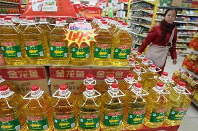 ​食用油过期了怎么处理(过期的食用油怎么处理不浪费)