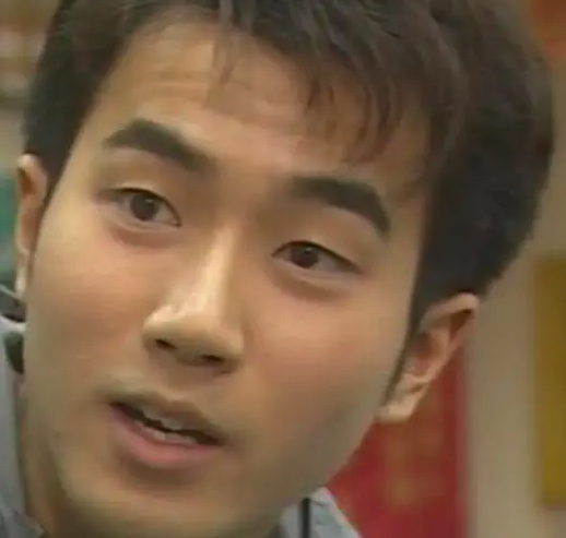 他们的“双眼皮”竟不是原装，原来功夫巨星和颜值男神也曾动过刀