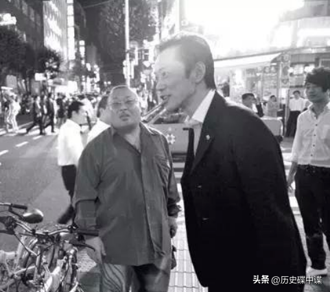 传奇华人李小牧，遇到危险提他能救命，他是日本黑白通吃的大佬
