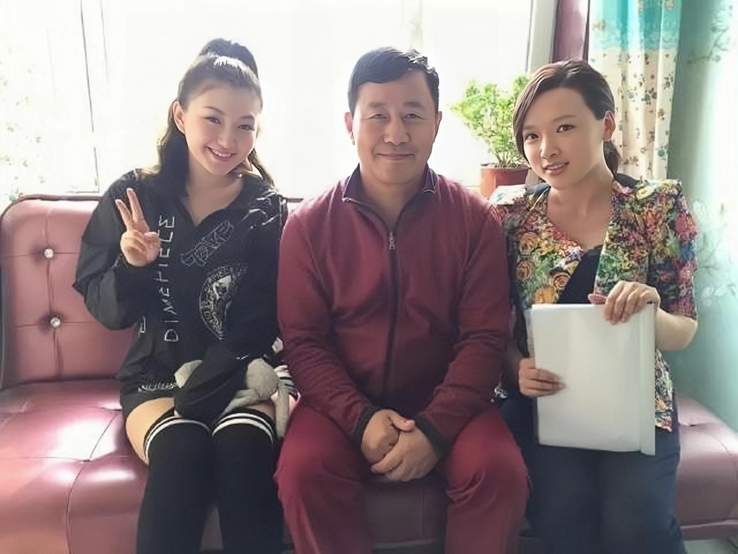 从网红变成《乡村爱情》第一嗲，冯溪究竟有何魅力？