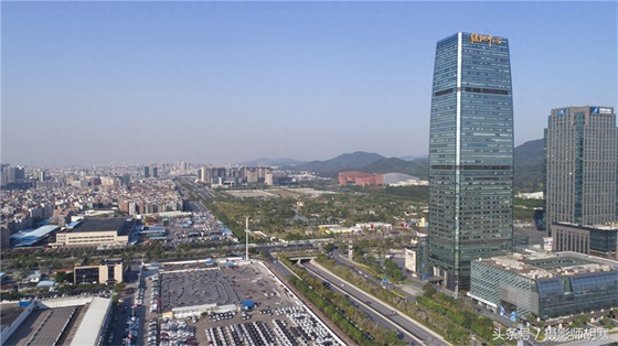5号停机坪快成巨型停车场，昔日这可是广州国际机场哦