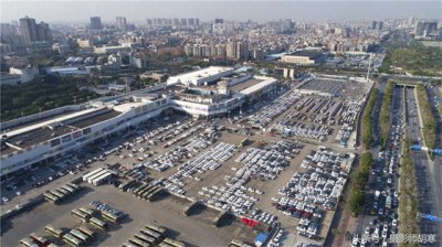 ​5号停机坪快成巨型停车场，昔日这可是广州国际机场哦