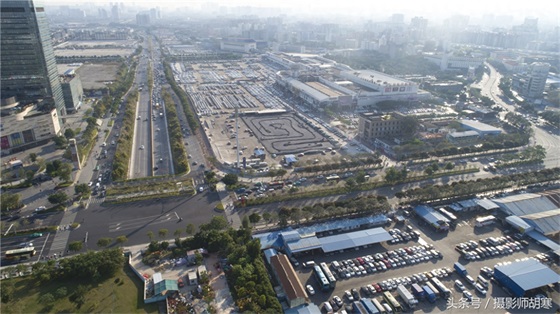 5号停机坪快成巨型停车场，昔日这可是广州国际机场哦