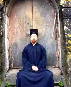 ​如何正确盘腿打坐？有人盘腿两年腿废了