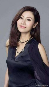 ​“阔太杀手”李嘉欣强悍情史，耗费半生“精力”，换来阔太之位