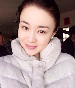​80后的影视女演员关婷娜