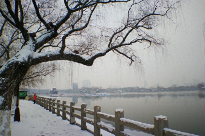 看泉城雪景读老舍《济南的冬天》，那感觉，太美了，自己体会