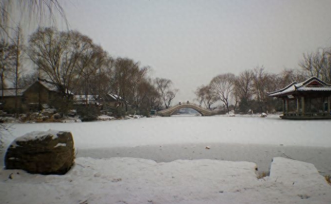 看泉城雪景读老舍《济南的冬天》，那感觉，太美了，自己体会