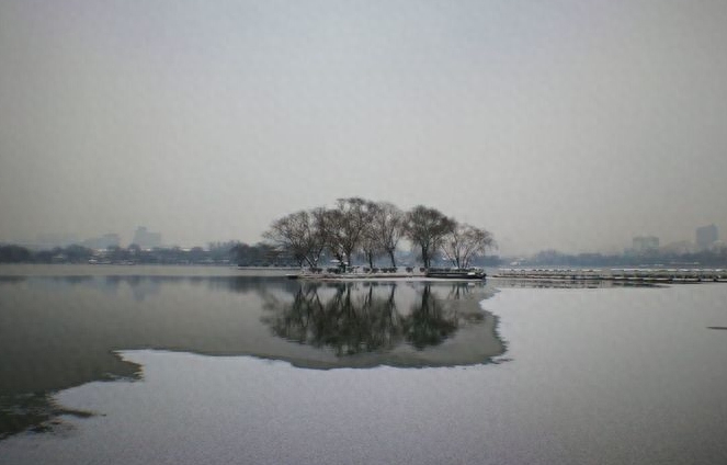 看泉城雪景读老舍《济南的冬天》，那感觉，太美了，自己体会