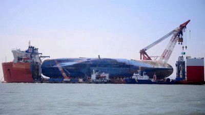 ​韩国官方为何阻止救援？上海打捞局捞出真相？解密世越号惨案真相