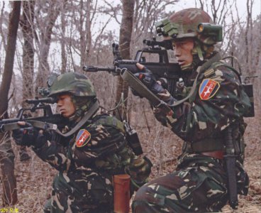 ​电影《战狼》中的特种部队原型：中国“飞龙”特种部队