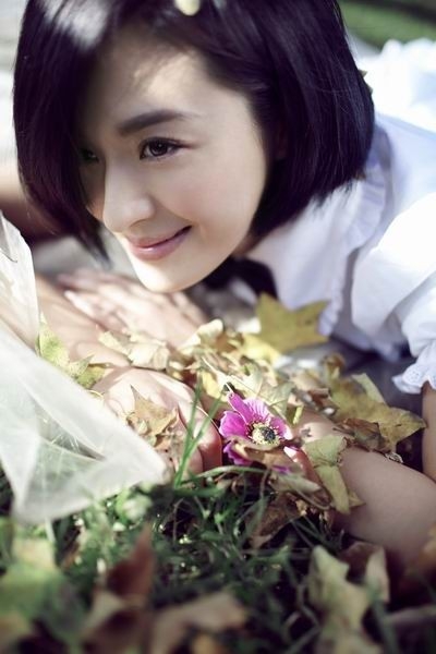 于越，《打狗棍》中热血爱国的戴若冰，充满正能量的魅力女神！