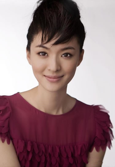 于越，《打狗棍》中热血爱国的戴若冰，充满正能量的魅力女神！