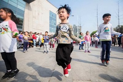 ​12岁孩子每天一针生长激素，半年长高10厘米？这针真的能打吗？