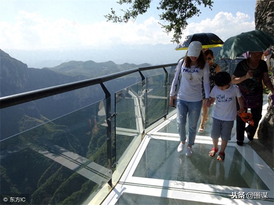 去过华山长空栈道之后，国内其他景区的玻璃栈道就都不用怕了！