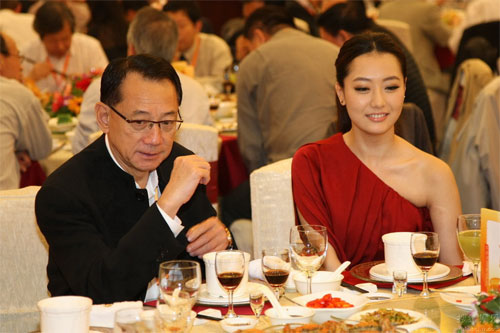 杨受成老婆