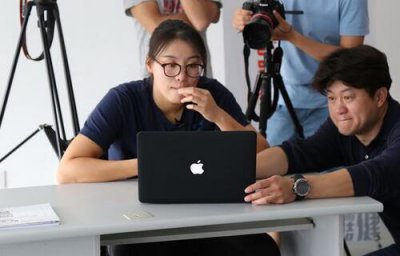 ​惠若琪撞脸傅园慧  网友说一模一样
