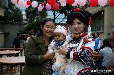 ​凉山彝族美女，你知道她们穿上盛装的时候有多美丽吗