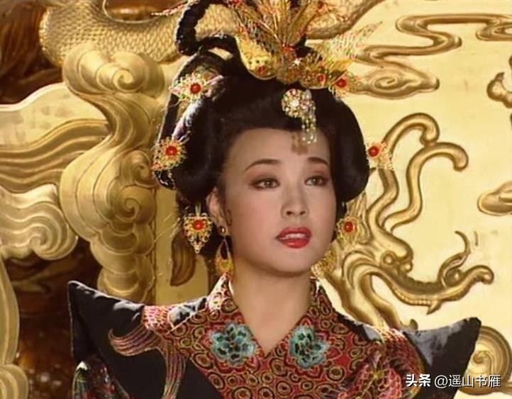 杨玉环的一生真实历史故事（正史还原杨贵妃真实的一生）-