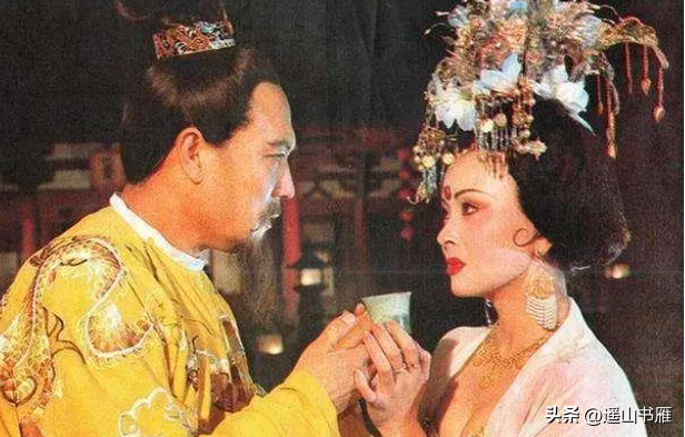 杨玉环的一生真实历史故事（正史还原杨贵妃真实的一生）-