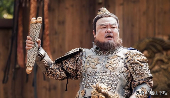 杨玉环的一生真实历史故事（正史还原杨贵妃真实的一生）-