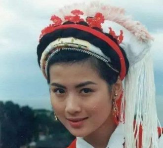 ​佟瑞欣的老婆（佟瑞欣的妻子夏箐甜美照片）