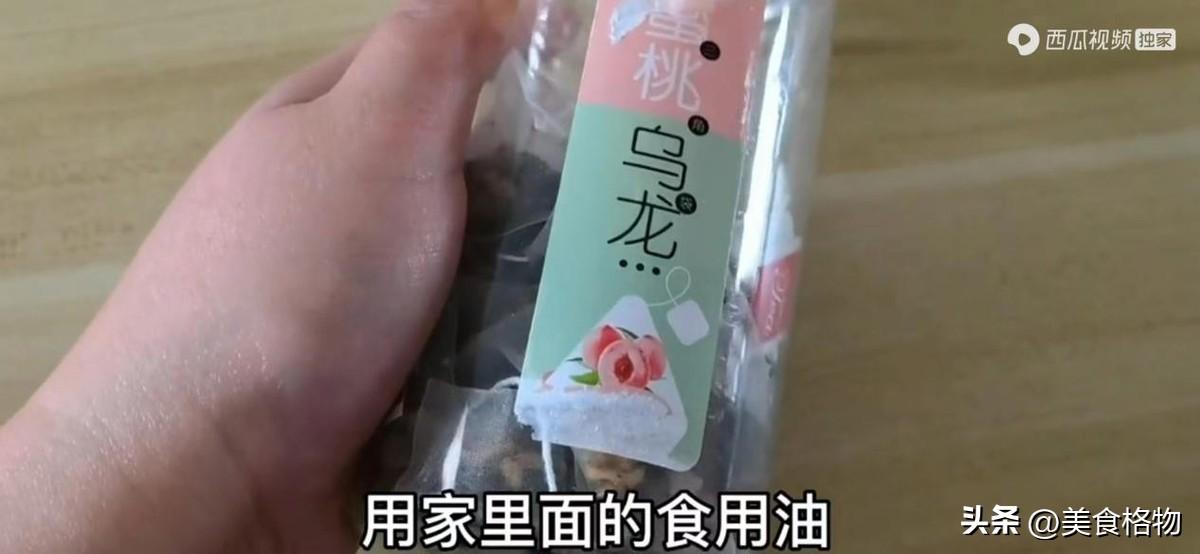 贴纸胶怎么能快速去除（去除胶带残留胶印的方法和小妙招）-