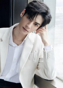 ​罗云熙2023年即将开拍的新剧(网传罗云熙《颜心记》即将开拍将搭档宋轶)