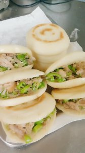 ​肉夹馍饼胚的做法大公开，请大家妥当保存！