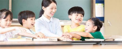 ​班主任如何与家长进行有效沟通发言稿 班主任如何与家长进行有效沟通饶小琴