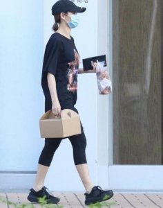 ​胡定欣送外卖当月嫂 因活动被迫取消令其大失预算 TVB影后胡定欣在娱乐圈发展这