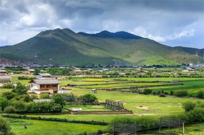 ​香格里拉在哪里（香格里拉在哪里个城市）