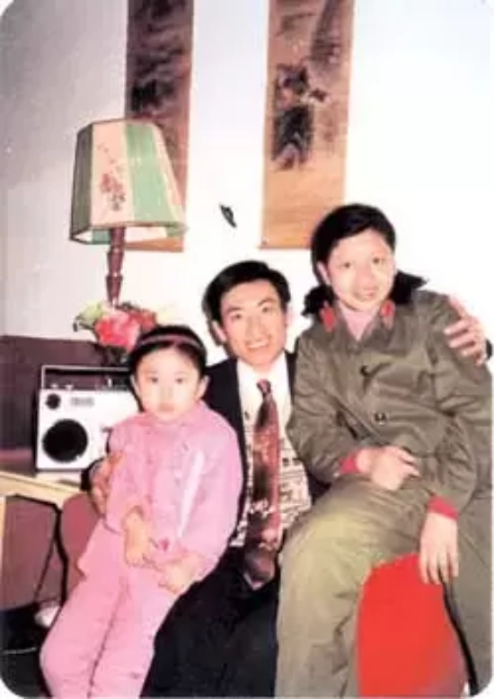 韩红母亲是干什么工作的（韩红母亲的故事经历）