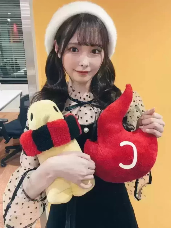 腿比人长的桥本有菜美图分享，业界第一大长腿!