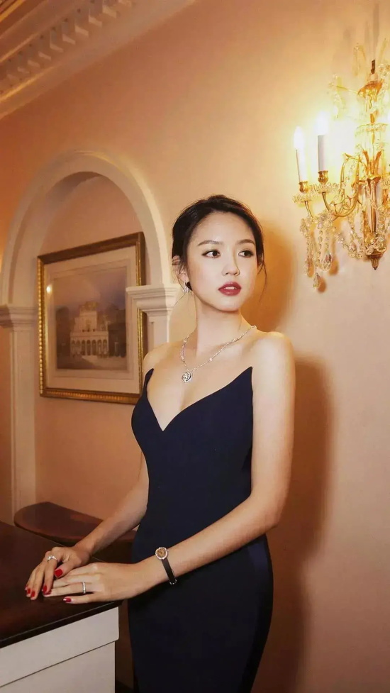中国首位世界小姐总冠军张梓琳高清写真合集