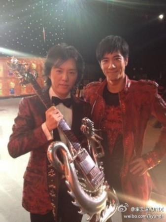 李云迪和王力宏kiss图 王力宏的身价多少