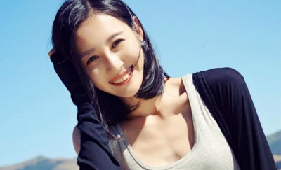 ​朱洁静个人资料简介和歌手平安什么关系